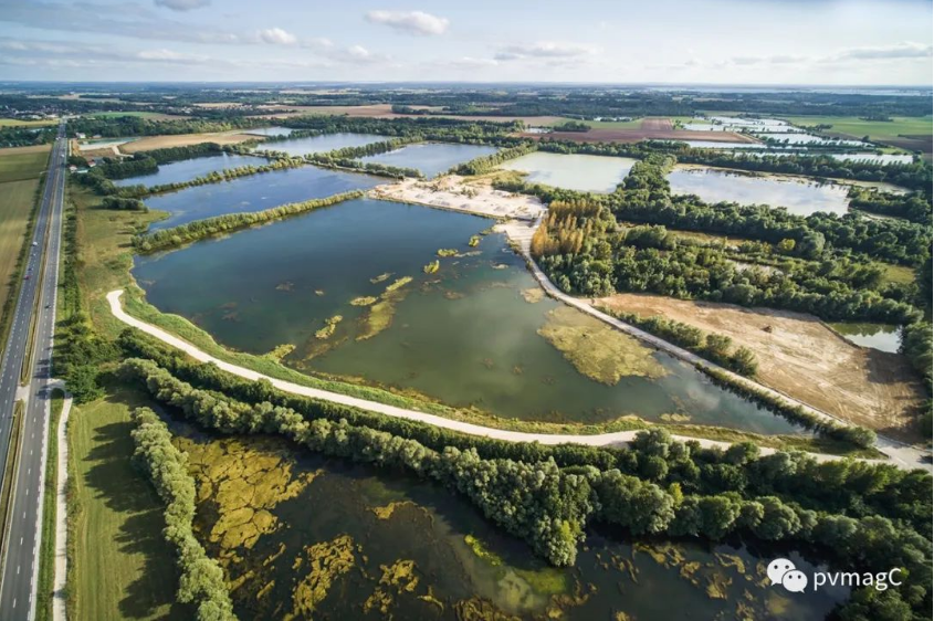 Największa pływająca elektrownia fotowoltaiczna w Europie